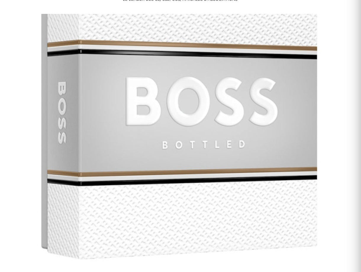 Coffret Boss Bottled
Eau de Toilette
Rayonnez de confiance avec l’Eau de Toilette BOSS Bottled. Ce parfum frais et masculin se distingue par une note de tête fruitée, un cœur épicé et un fond boisé élégant.
Ce coffret cadeau BOSS Bottled Eau de Toilette